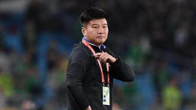 彩客网直播中心-李霄鹏离开影响武汉保级 菜鸟李金羽能否担重任？